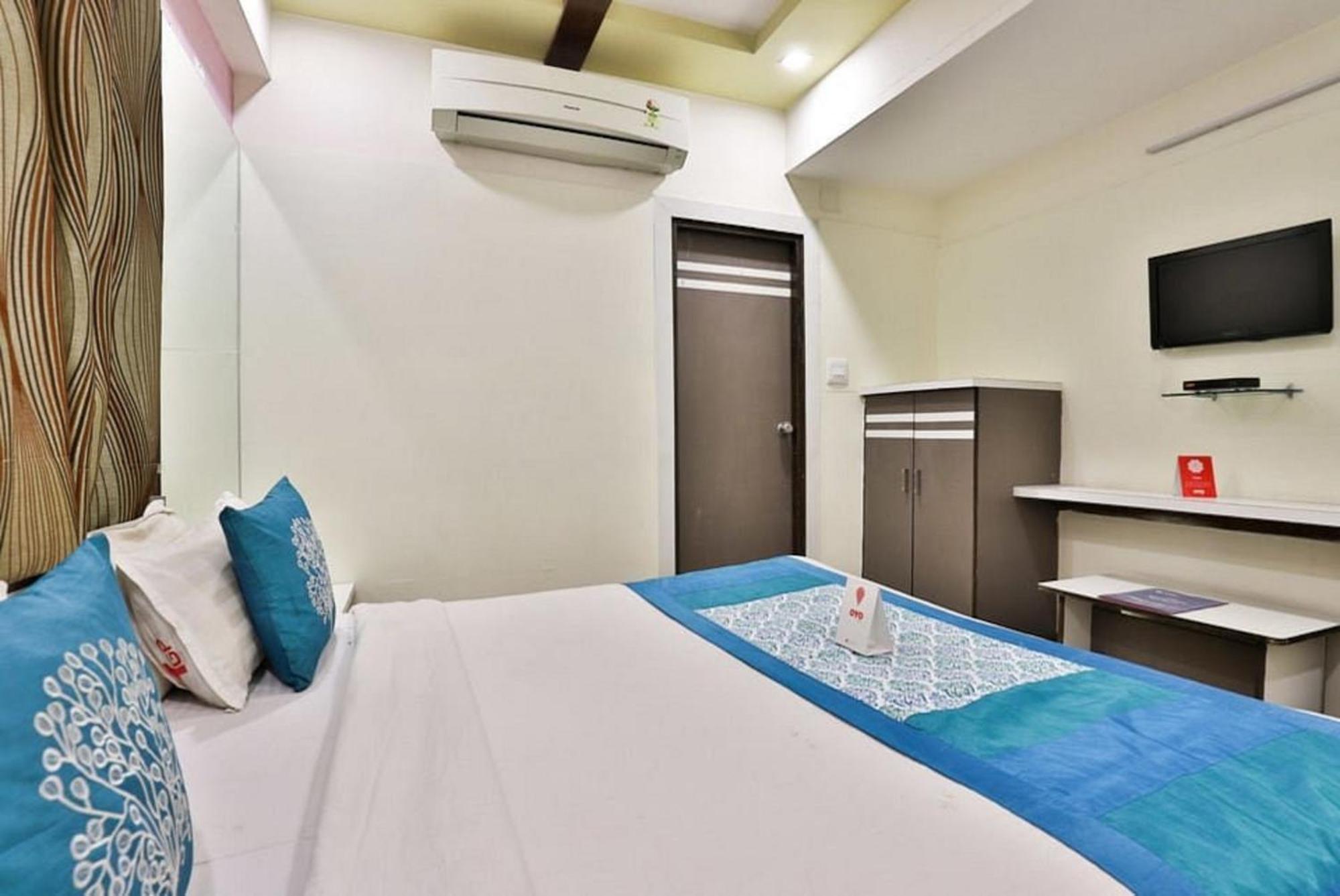 Hotel The Grand Pritam Gandhinagar Bagian luar foto