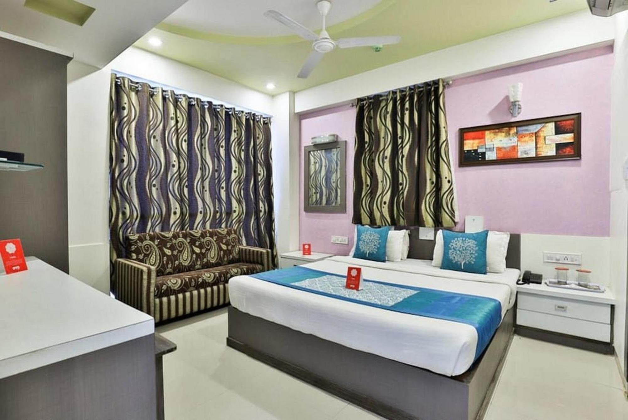 Hotel The Grand Pritam Gandhinagar Bagian luar foto